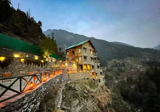 Deodar forests and mountain trails in Tirthan Valley